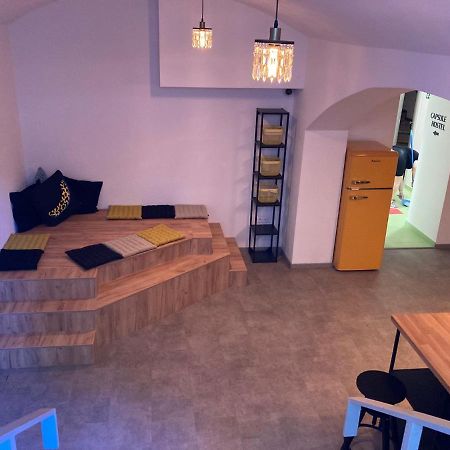 Capsule Hostel Erbenova Prague Extérieur photo