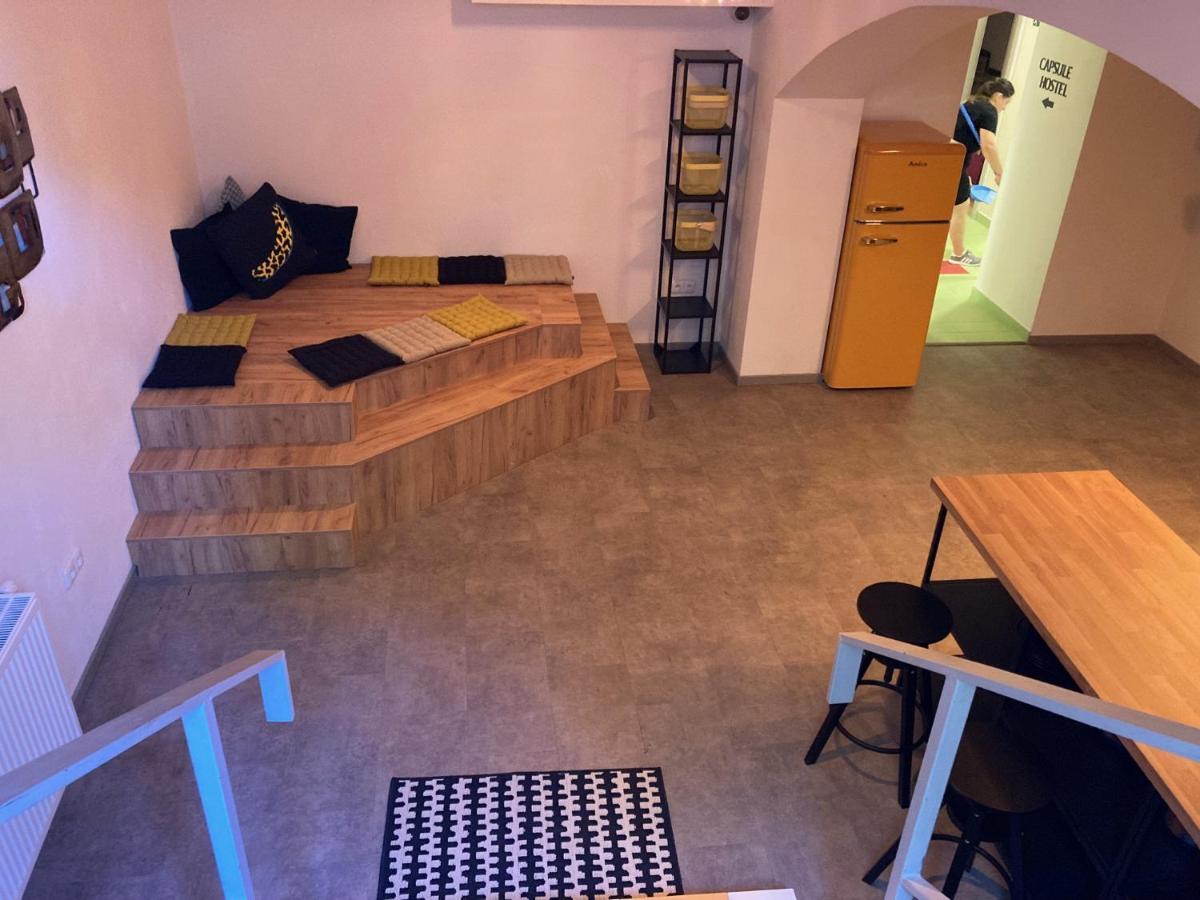 Capsule Hostel Erbenova Prague Extérieur photo
